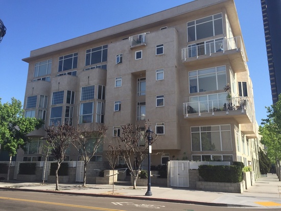 Island Lofts in Marina District