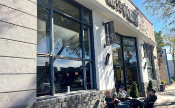 The front exterior of Caffe Calabria